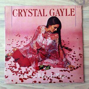 Vinilo Crystal Gayle - We Must Believe In  Magic (1ª Ed. Japón, 1977)